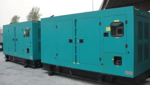额敏康明斯400kw大型柴油二手发电机组